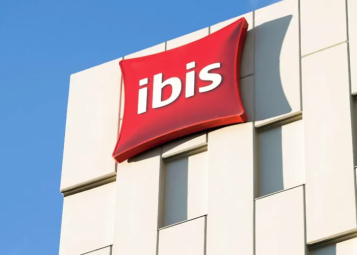 Ibis Barcelona Santa Coloma