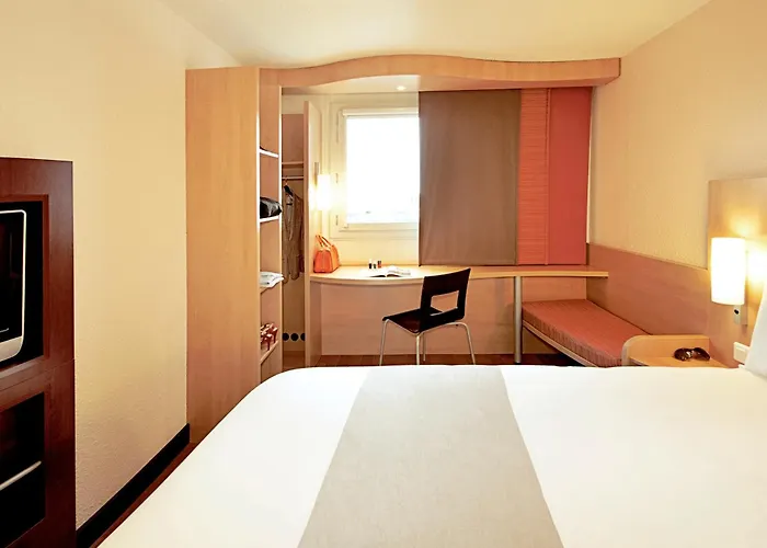 Ibis Barcelona Santa Coloma